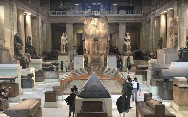 المتحف المصري بالقاهرة - السياحة في القاهرة