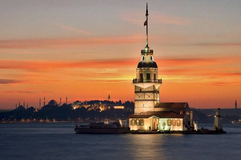 برج البنت في اسطنبول