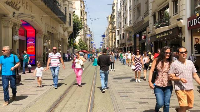 شارع الاستقلال اسطنبول