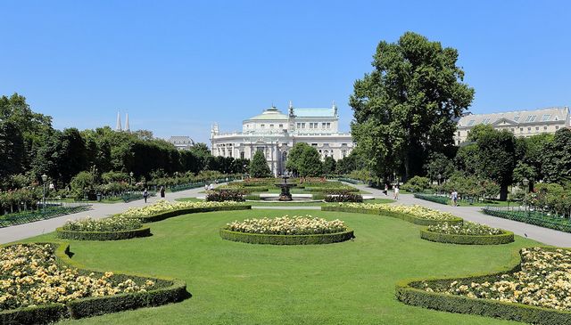 حديقة الزهور فيينا