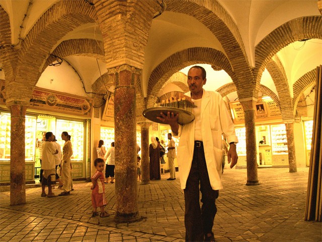 سوق البركة في تونس اماكن سياحية في تونس العاصمة