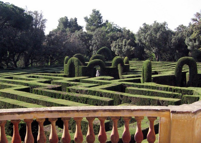 حديقة متاهة هورتا في برشلونة