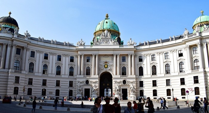 قصر هوفبورغ النمسا