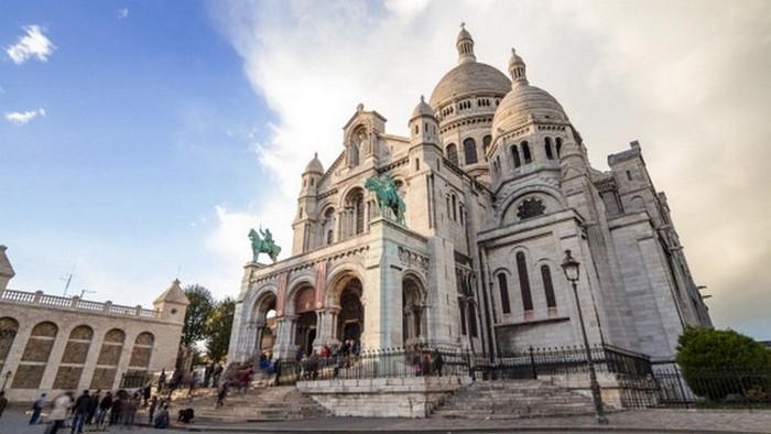كنيسة مونمارت باريس