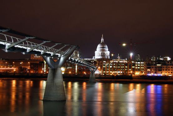 جسر الألفية في لندن