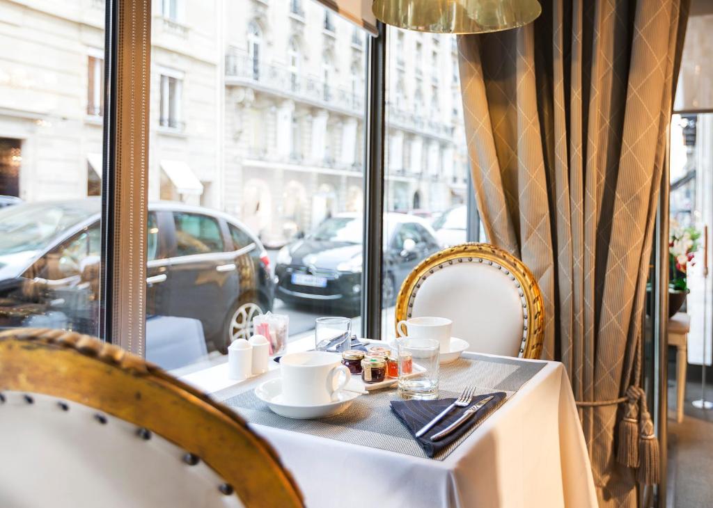 فندق كلاريدج شانزليزيه باريس | خدمات مميزة وفنادق رائعة