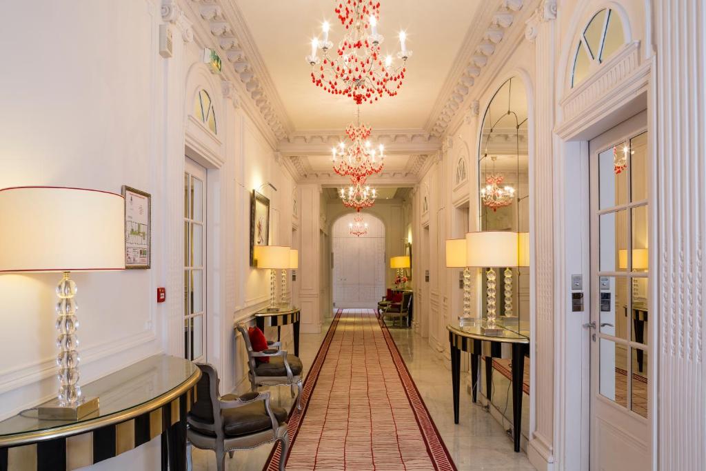 فندق ماجستيك باريس | خدمات وميزات فنادق باريس